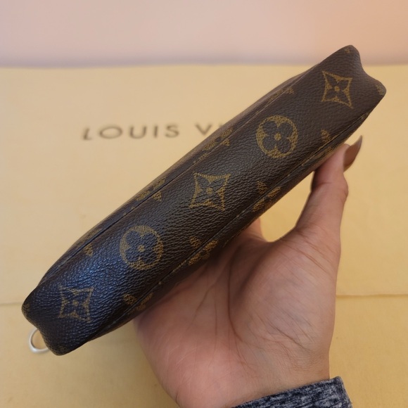 Authentic Louis Vuitton Pochette Accessories SK-372 - Picture 6 of 10